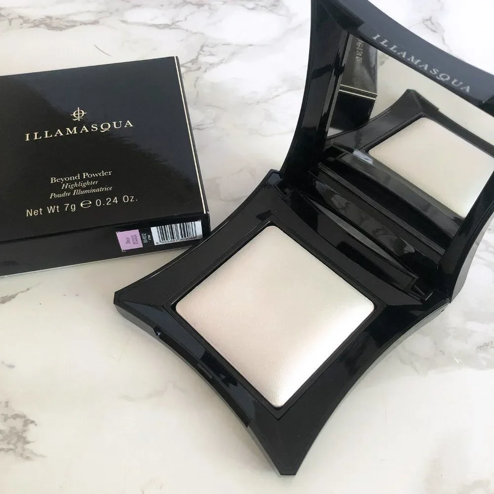 NIB Illamasqua Beyond Powder Highlighter in Daze